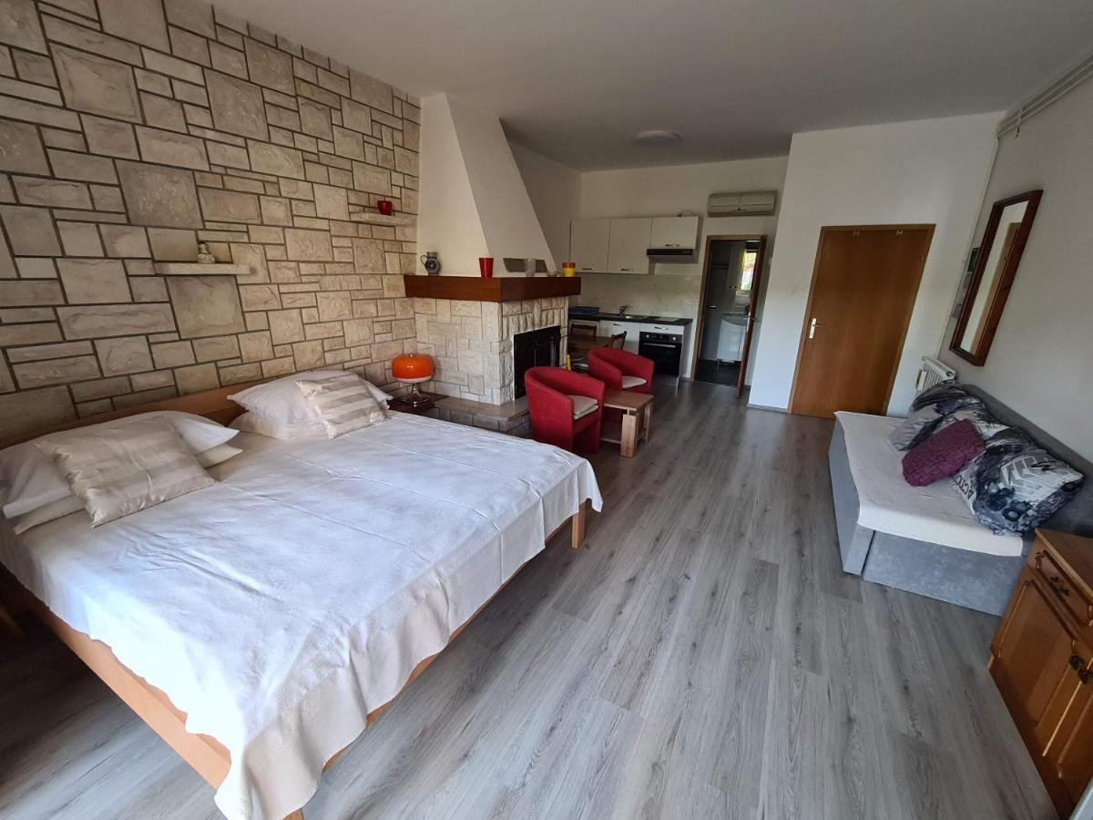 Apartments Ana Medulin Ngoại thất bức ảnh