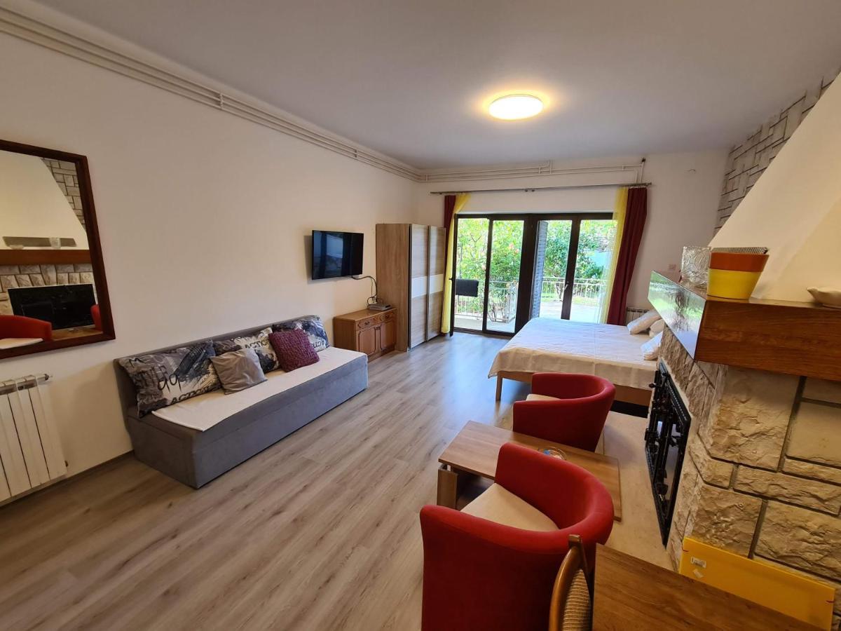 Apartments Ana Medulin Ngoại thất bức ảnh